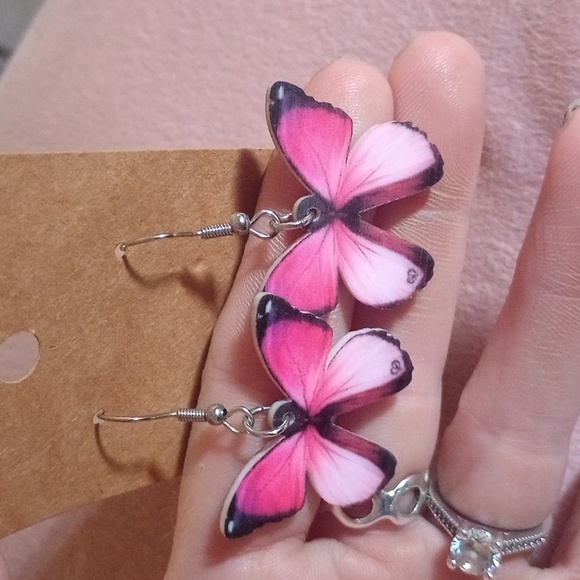 Earrings - Picture 2 of 2